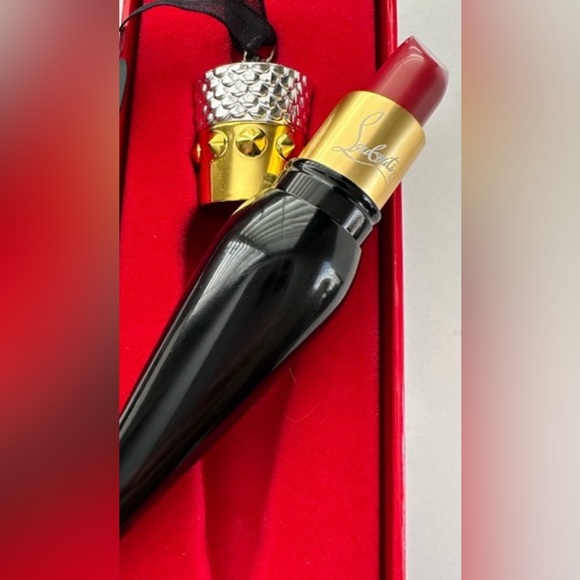 Christian Louboutin Other - ❤️ CHRISTIAN LOUBOUTIN Lipstick 👠 Rouge Louboutin 001💄Heel Case ❤️$100 MSRP